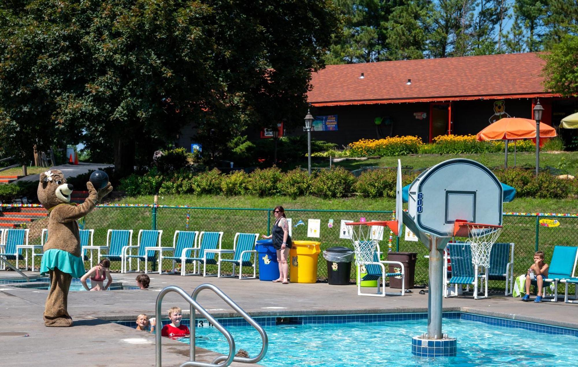 Yogi Bear'S Jellystone Park Camp-Resort Wisconsin Dells Lake Delton Luaran gambar